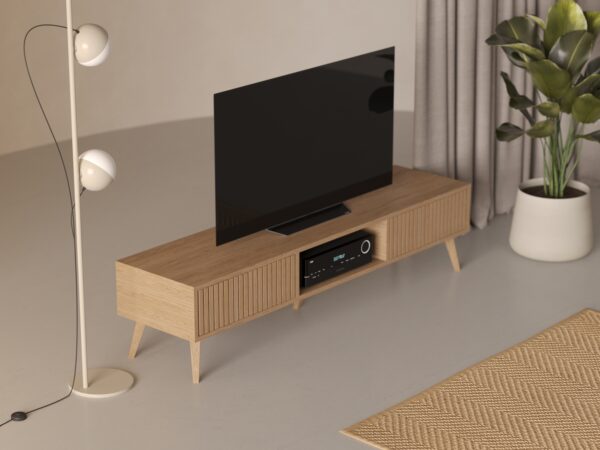 Moderní dubový TV stolek s lamelovým dubovým čelem s dvířky, 180 x 45 cm